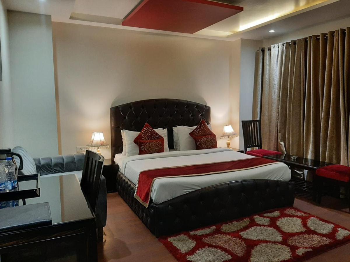 Karan Holidays Delhi  Exterior photo
